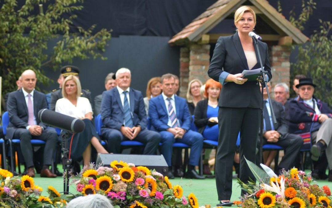 Kolinda Grabar Kitarović: Ovo je najveća manifestacija hrvatskog folklora u Europi