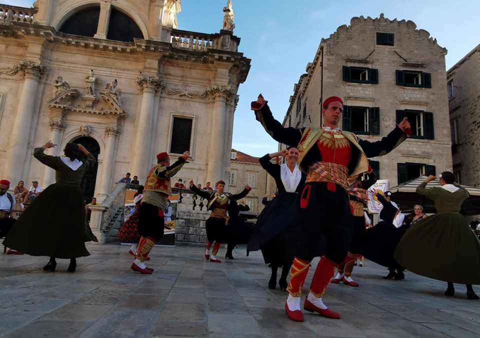 Vinkovačke jeseni nakon Dubrovnika danas u Splitu i Šibeniku