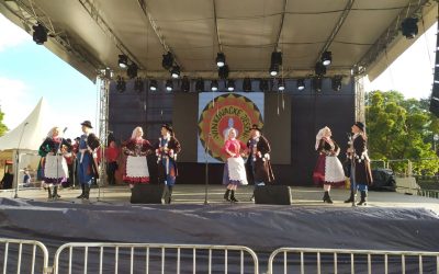 Atraktivan poljski folklor na pozornici Vinkovačkih jeseni